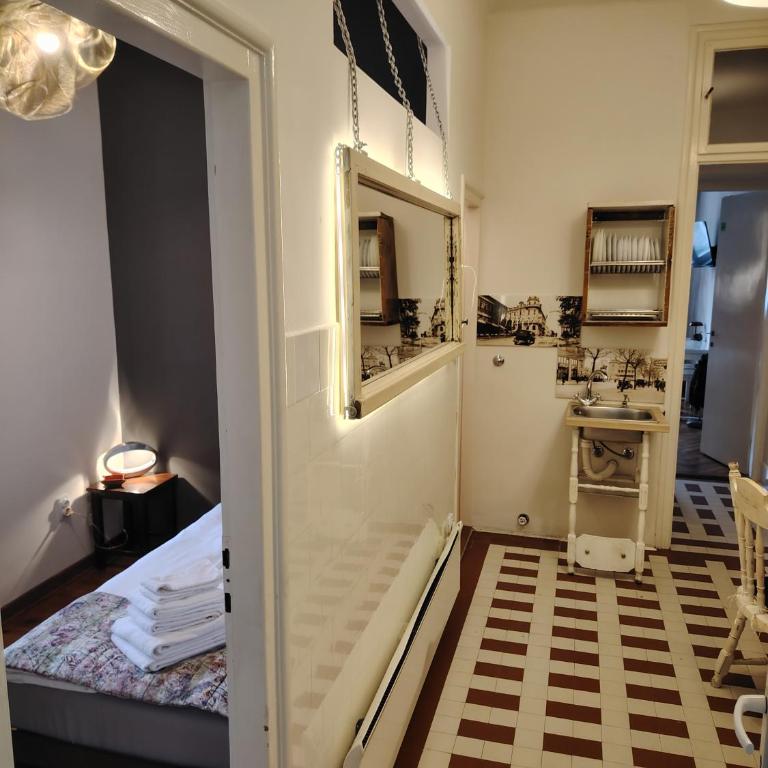 Apartment Alloga - Two-Bedroom Apartment - 11