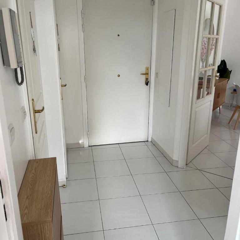 Apartment with private garden, Pool & beach 150 m - Appartement 2 Chambres - 18