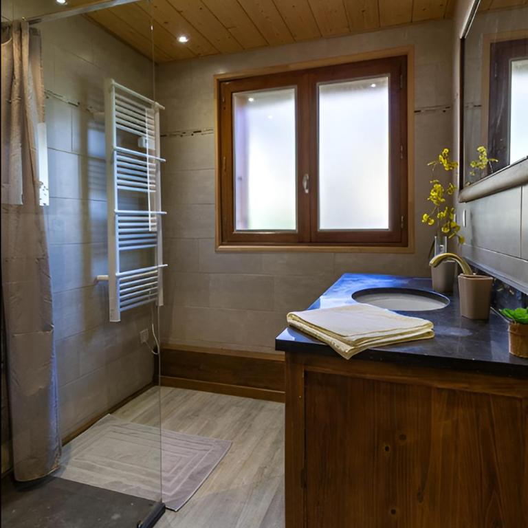 Chalet 8 personnes, face aux montagnes - Chalet 3 Chambres - 12