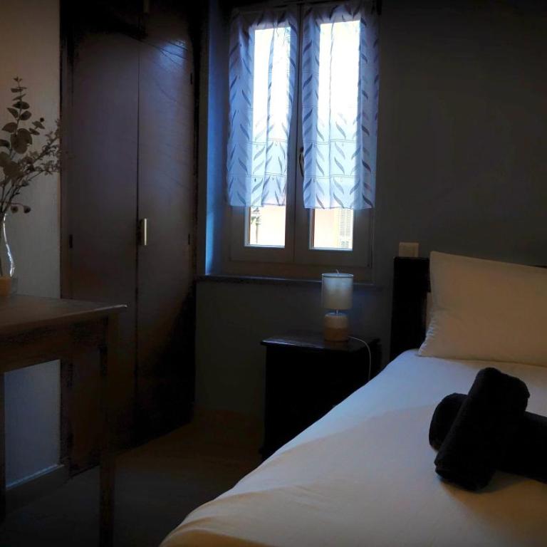 Auberge Saint Martin - Chambre Simple avec Toilettes Communes - 2