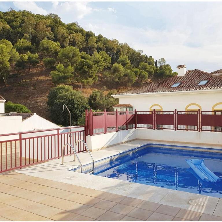 Amplio piso céntrico con piscina en Málaga - Apartamento de 2 dormitorios - 1