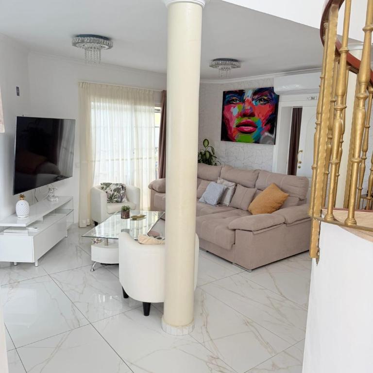 Casa Liliana - Three-Bedroom Villa - 2