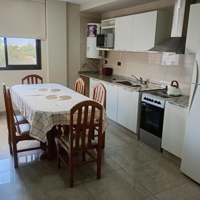 Departamento céntrico Catamarca - Apartamento de 2 dormitorios - 6
