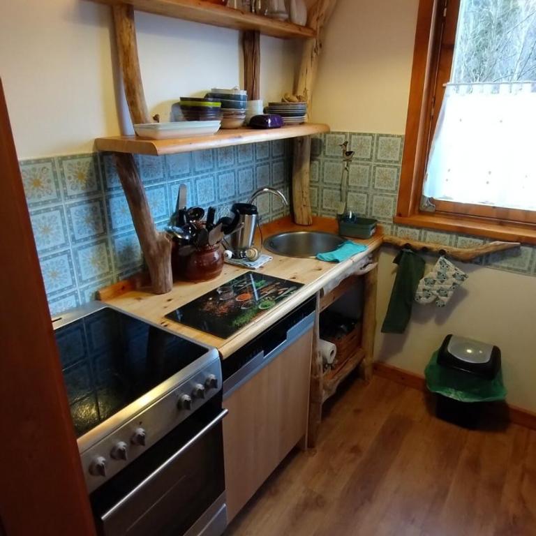 Kleine gemütliche Holzhütte ALLEINLAGE - WLAN bis 5 Personen - Haus mit 2 Schlafzimmern - 14