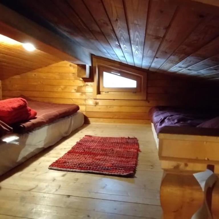 Kleine gemütliche Holzhütte ALLEINLAGE - WLAN bis 5 Personen - Haus mit 2 Schlafzimmern - 13