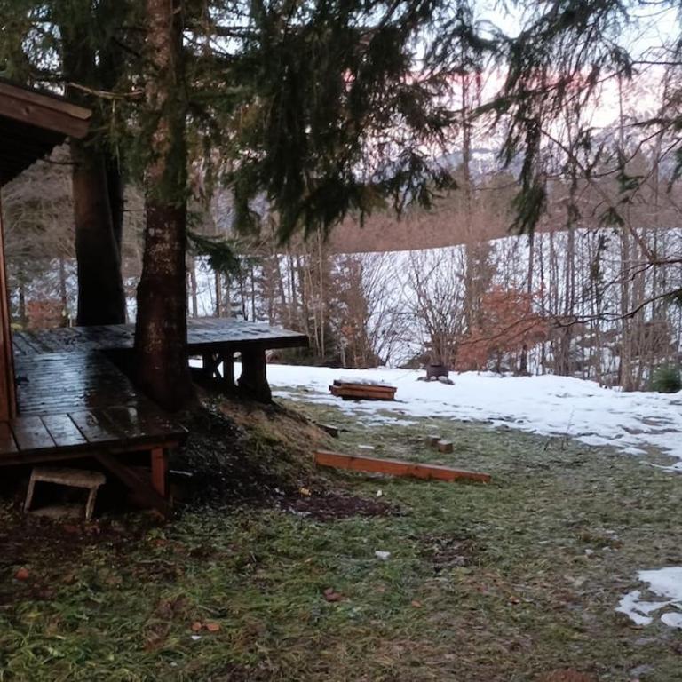 Kleine gemütliche Holzhütte ALLEINLAGE - WLAN bis 5 Personen - Haus mit 2 Schlafzimmern - 5