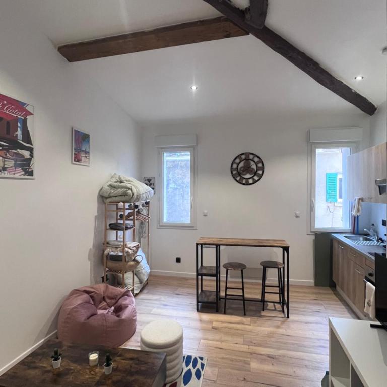 Le Madier II - Charmant studio au cœur de La Ciotat - Apartamento de 1 dormitorio - 2
