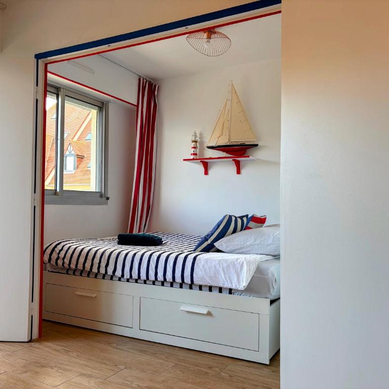Ambiance marine, bel appartement avec vue mer, balcon, piscine et tennis - One-Bedroom Apartment - 6