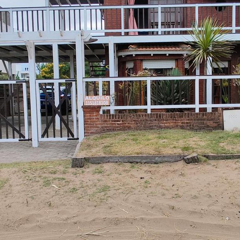 Qatro Frente al mar - Four-Bedroom House - 4