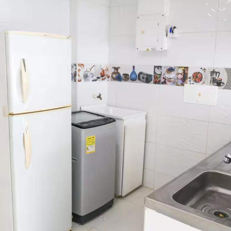 Apartamento 3 hab a paso del mar - Three-Bedroom Apartment - 16