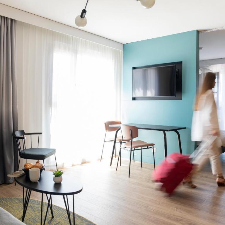 Aparthotel Adagio Annecy Centre - Studio for 3 People, with Balcony - 11