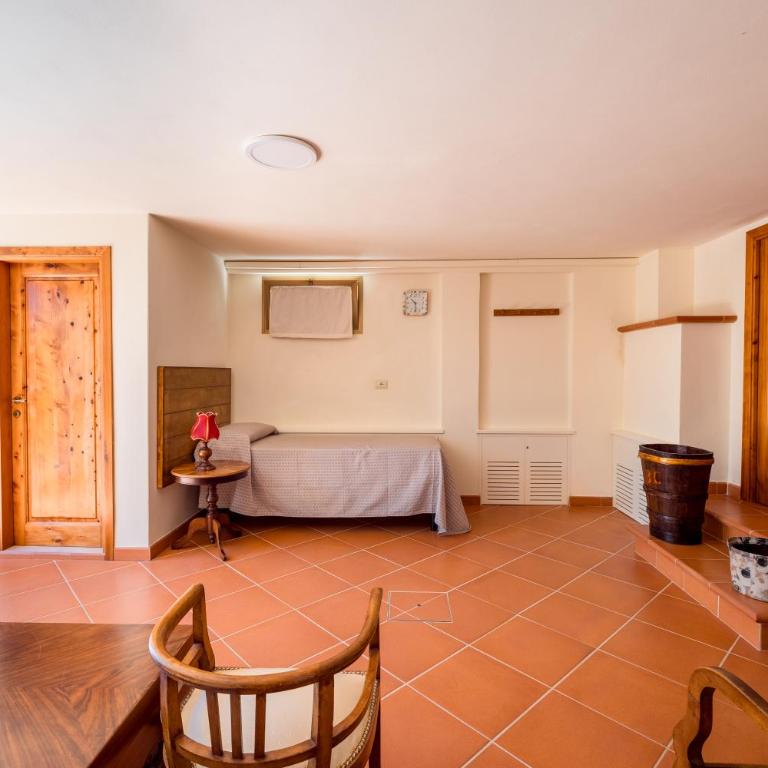 Villa La Catena - Three-Bedroom Apartment - 40