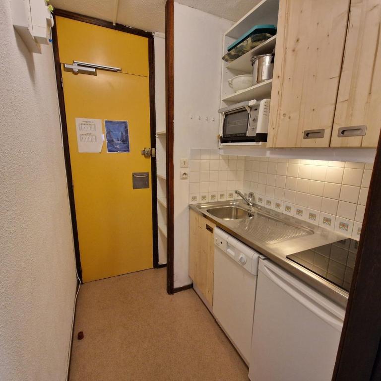 Studio fonctionnel au pied des pistes, balcon vue sur Mont-Blanc, pour 3/4 personnes - Estudio - 13