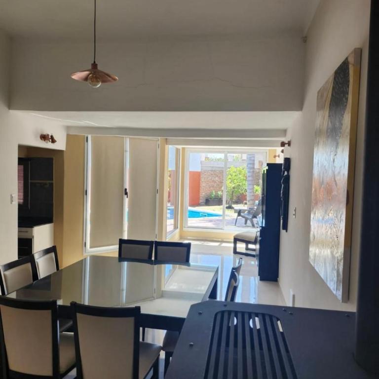Casa de temporada en necochea disponible febrero y marzo - Three-Bedroom House - 3