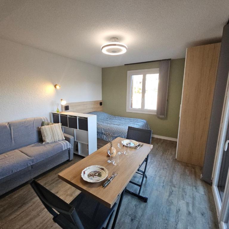 Nouveau-Charmant T1 rénové, Balcon vue sur la garrigue - Apartment mit 1 Schlafzimmer - 6