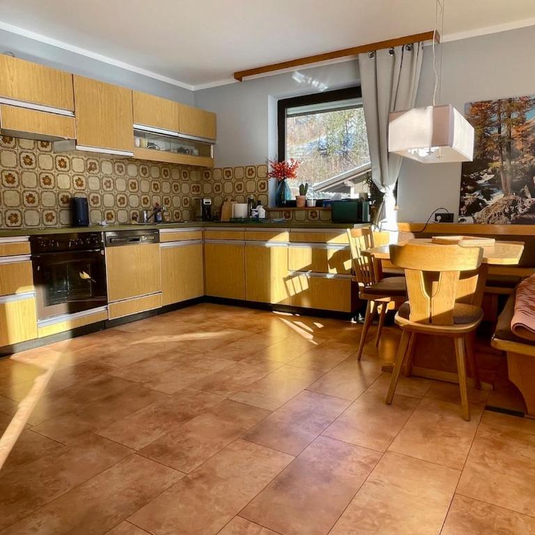 Whiteberg Apartment - Appartamento con 3 Camere da Letto e Vista Montagna - 13
