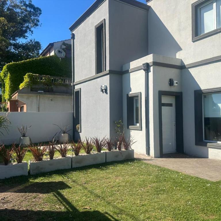 Las Gardenias Acantilados - Three-Bedroom House - 8