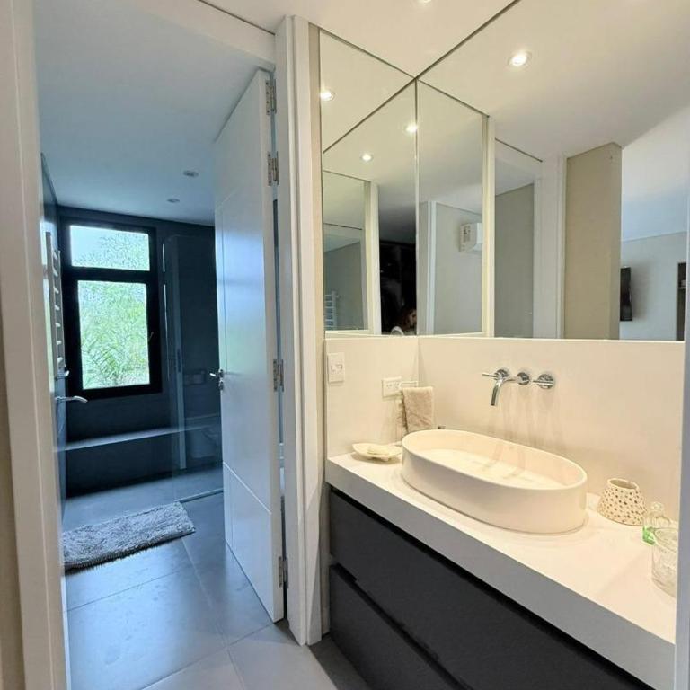 Alquiler por quincena en barrio privado arenas del sur - Three-Bedroom Apartment - 4