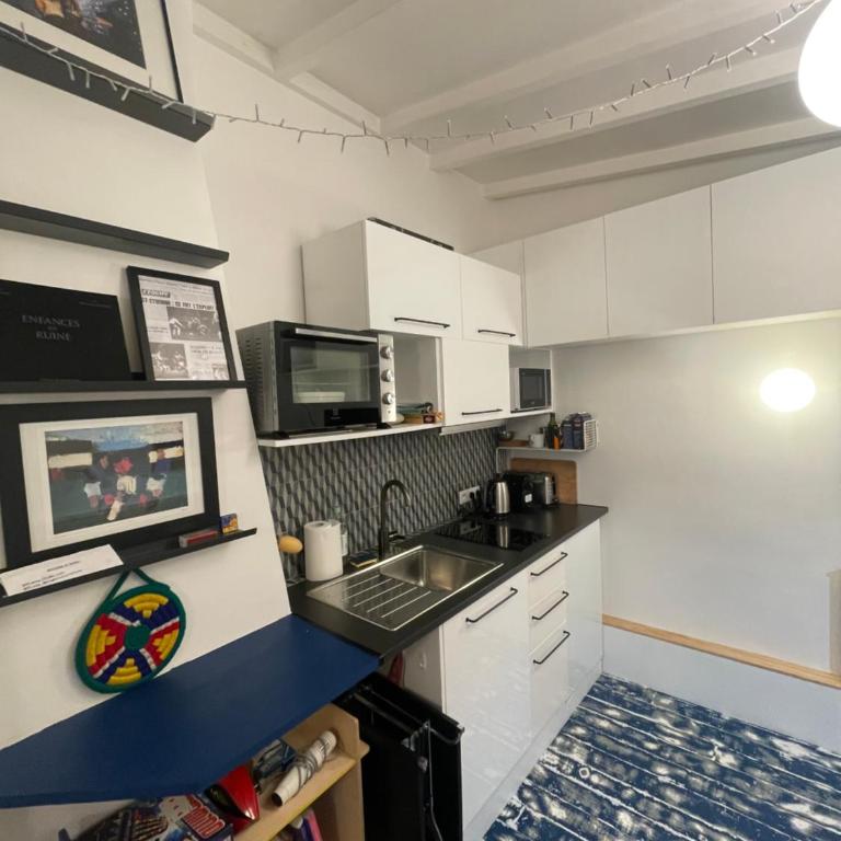 Joli appartement au pied de Montmartre ! - One-Bedroom Apartment - 3
