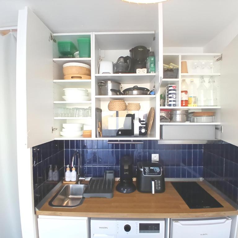Studio 4 pers, 1ère ligne, Piscine, Vue mer latérale - Apartamento Estudio con vistas al mar - 26