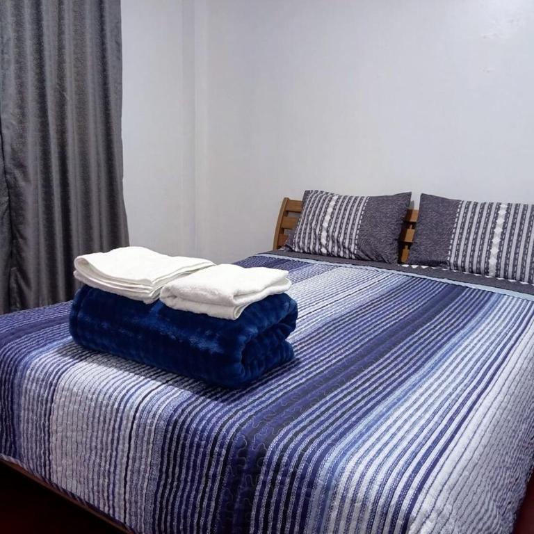 Departamento de tres habitaciones amplio - Three-Bedroom Apartment - 2