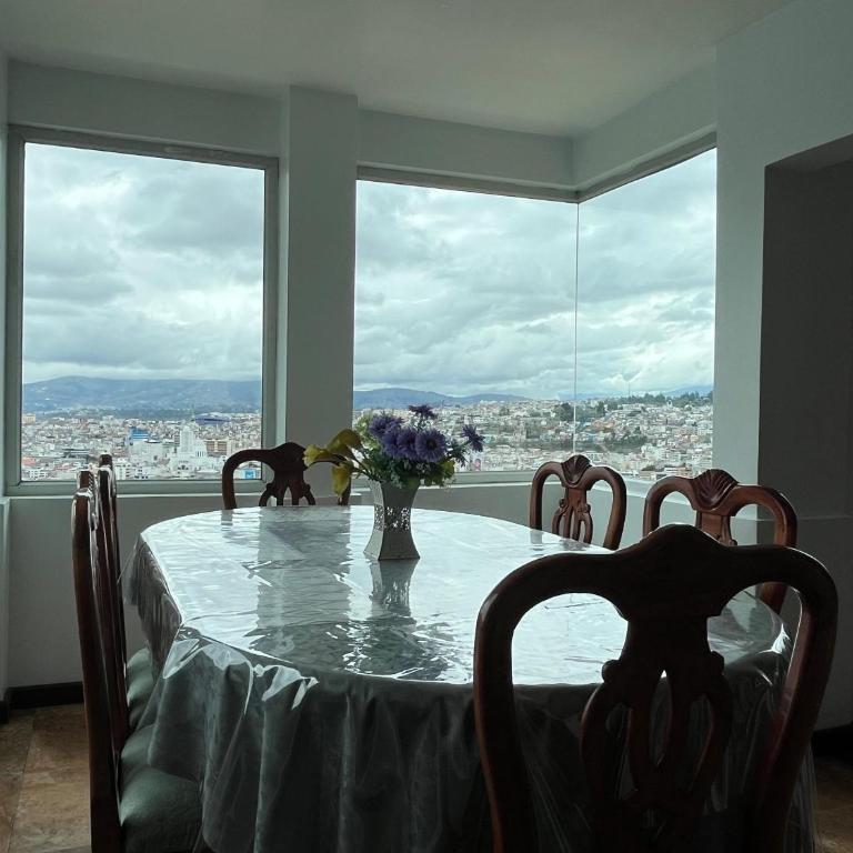 Espectacular Hermosa Casa Vacacional !Sorprendente vista del paisaje de toda la ciudad y sus alrededores! - Casa de 3 dormitorios - 17