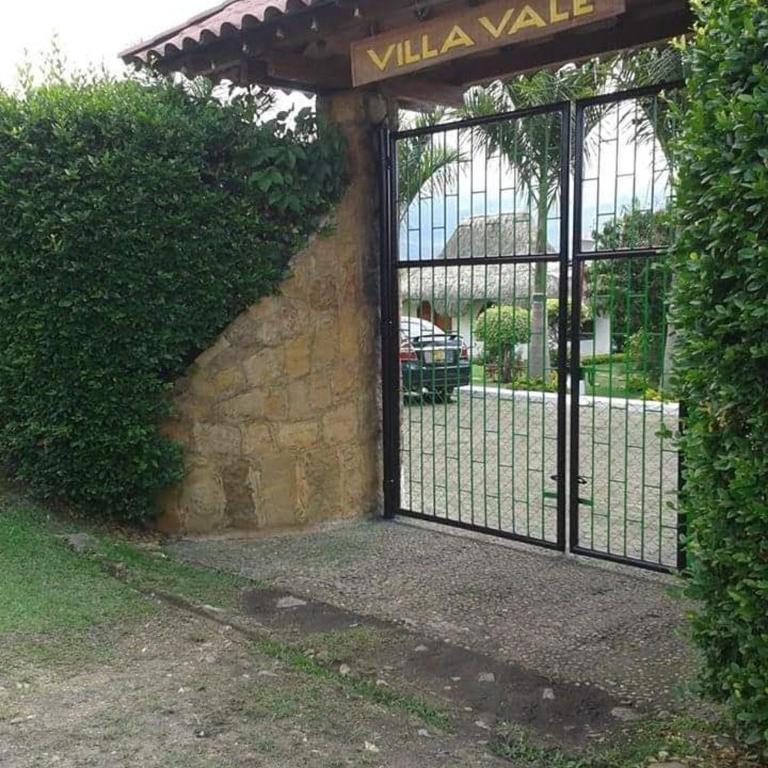 VILLA VALE Chinauta - Casa de 4 dormitorios - 12