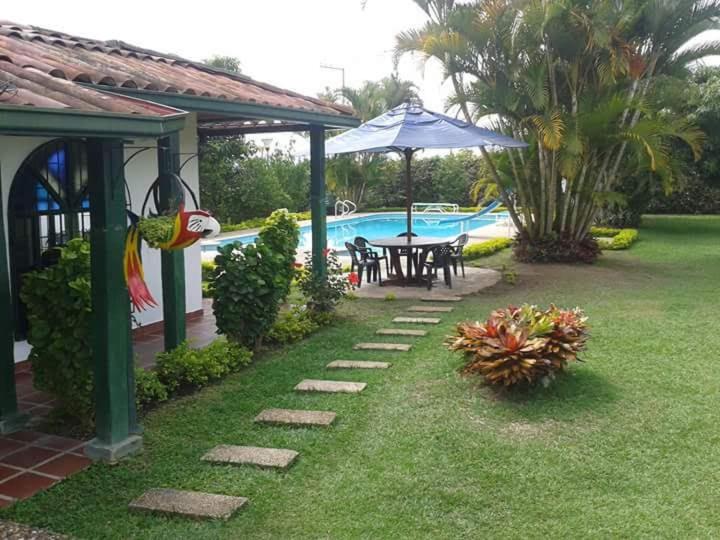 VILLA VALE Chinauta - Casa de 4 dormitorios - 30