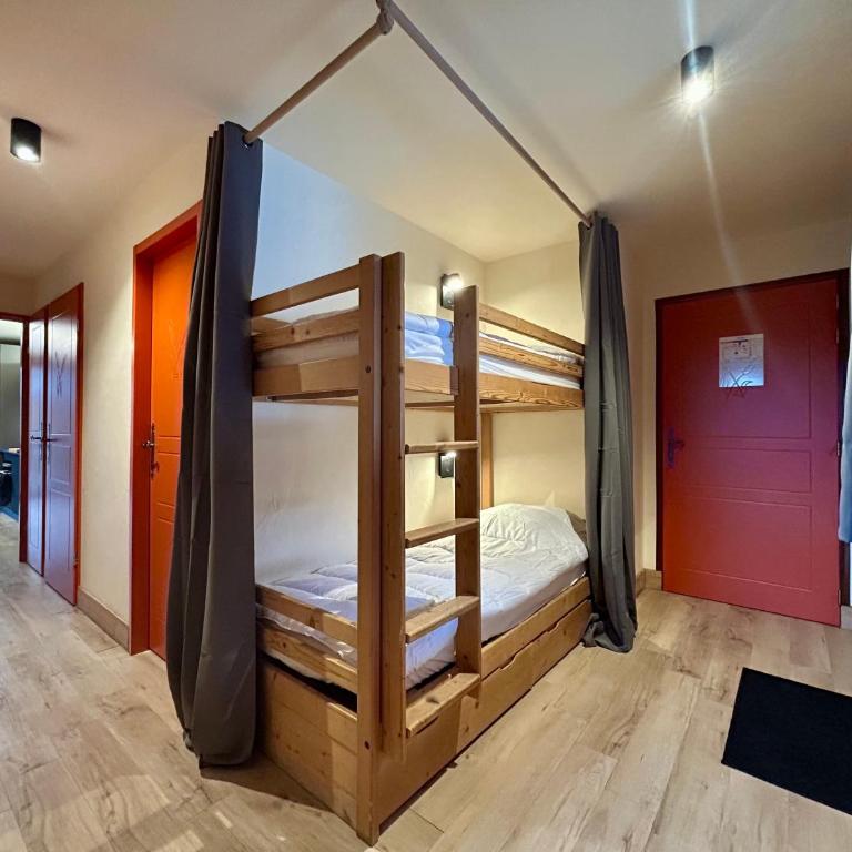 Alpine Mood - Vue - Balcon - Parking - Appartement 2 Chambres avec Vue sur la Montagne - 12
