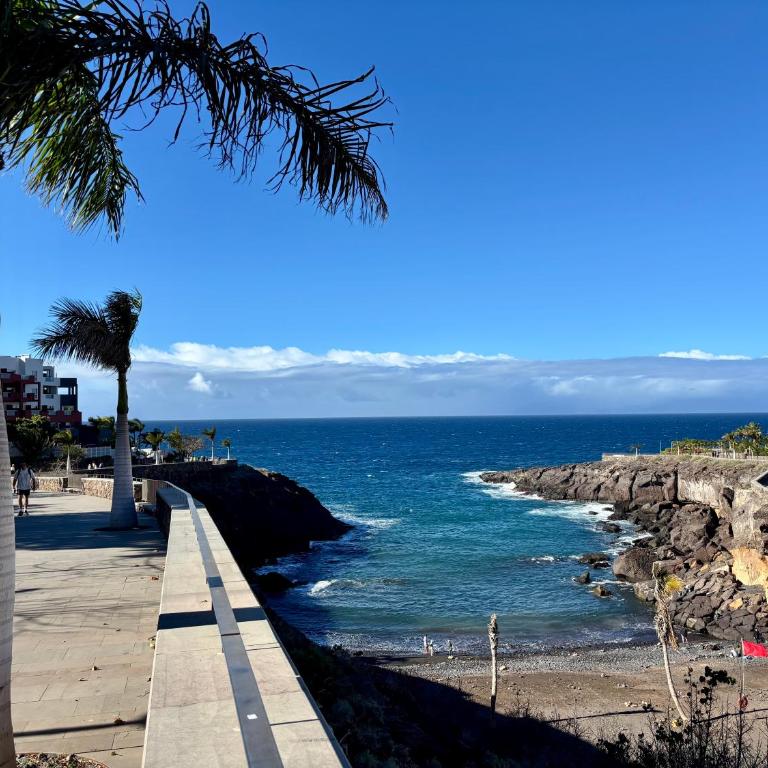 Modern 2 Bed Sea View Apartment Pool Access - Apartamento de 2 dormitorios con balcón y vistas al mar - 24