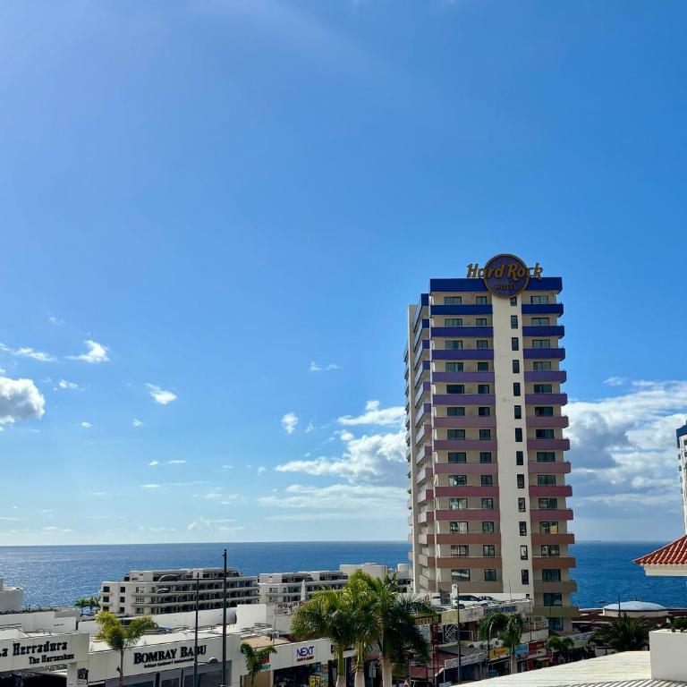 Modern 2 Bed Sea View Apartment Pool Access - Apartamento de 2 dormitorios con balcón y vistas al mar - 23