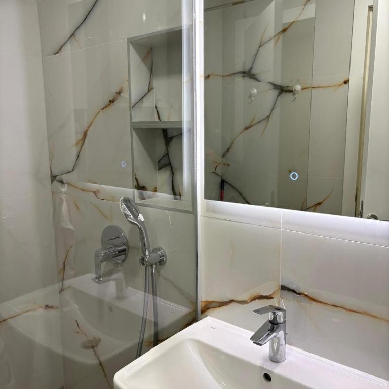 Quattro Apartman Free Private Parking - Apartman sa 1 Spavaćom Sobom - 12