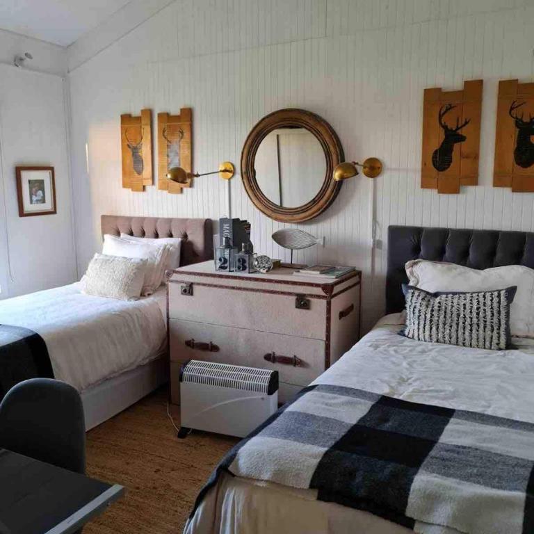 Large Lake House - Six-Bedroom House - 30