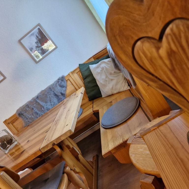 Valère Mountain Resort Leukerbad - Apartamento de 1 dormitorio con balcón y vistas a la montaña - 8