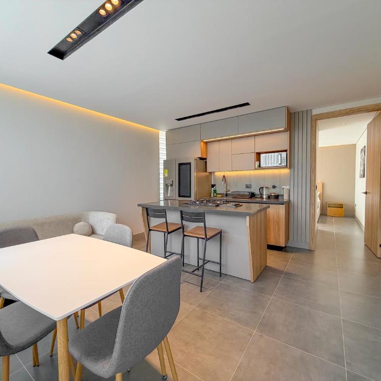 Cielo Verde 101-Luxury Apartment 3 Min from Airport JMC - Apartamento de 2 dormitorios - 1