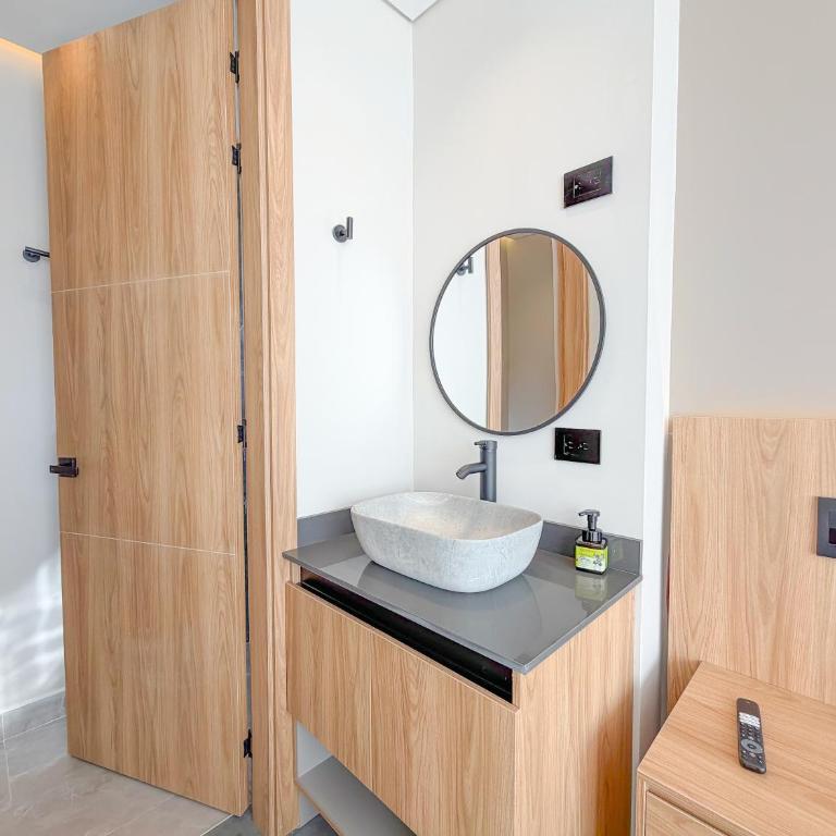Cielo Verde 101-Luxury Apartment 3 Min from Airport JMC - Apartamento de 2 dormitorios - 9