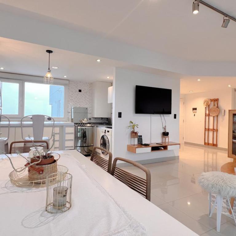 Depto Angel - Vista al Mar Punta Mogotes Para 4 personas Con cochera - Hola Sur - Apartamento de 2 dormitorios - 3