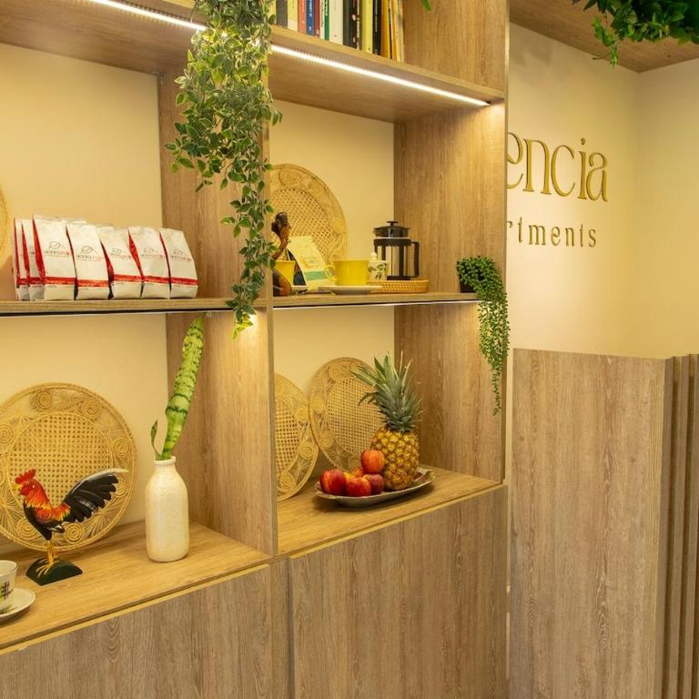 Private Boutique Studio, Fast WiFi, Great Location - One-Bedroom Apartment - 8