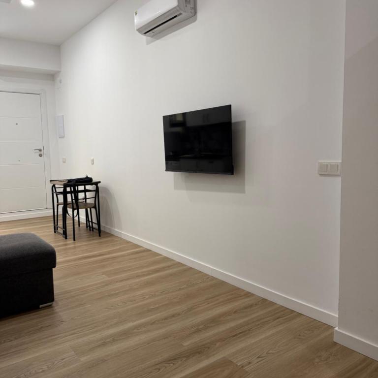 Apartamento a 5 min caminando de la estación de Bus y Tren María Zambrano - Apartamento de 1 dormitorio - 14