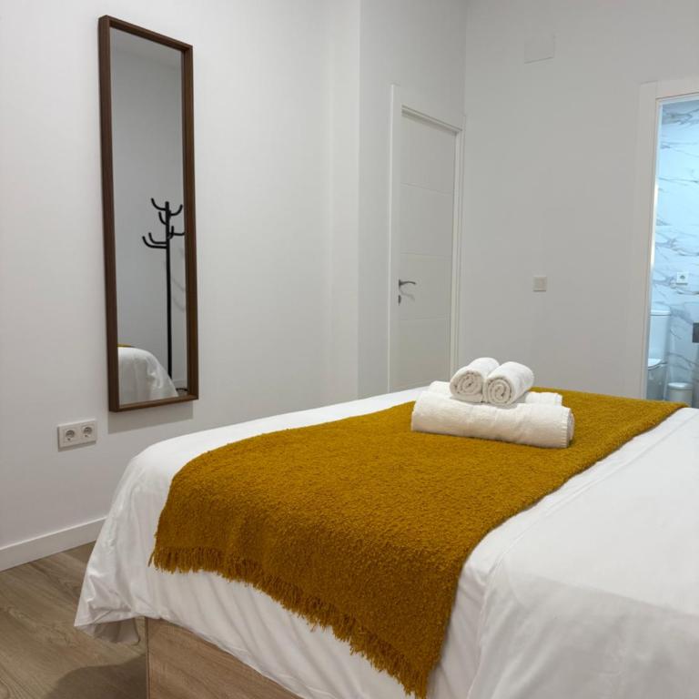 Apartamento a 5 min caminando de la estación de Bus y Tren María Zambrano - Apartamento de 1 dormitorio - 7