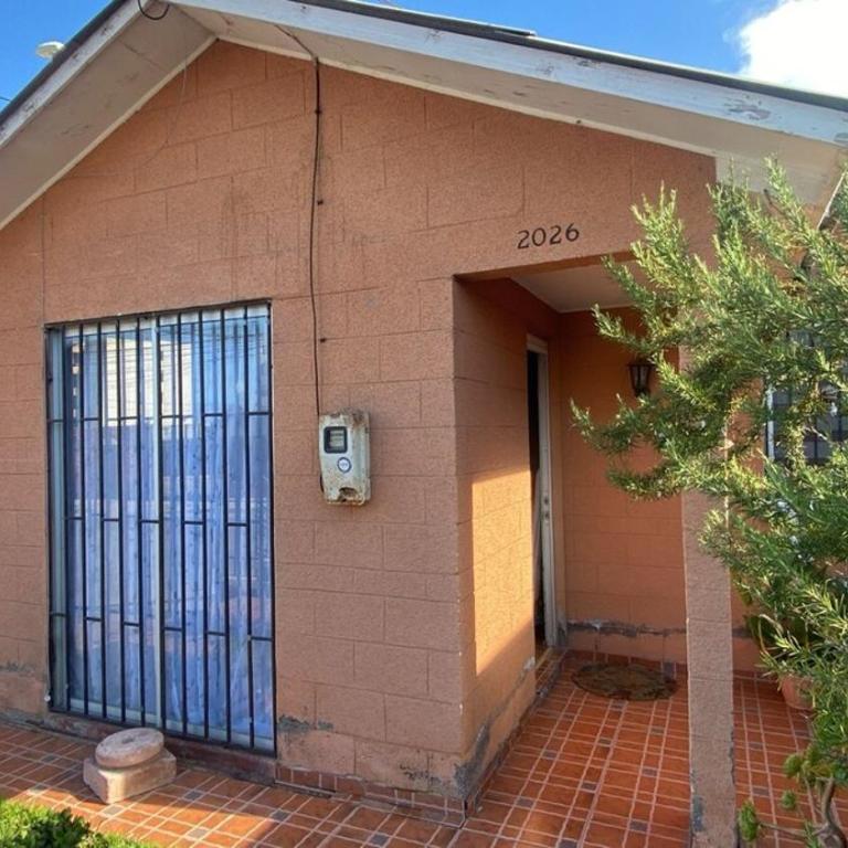 Amplia casa totalmente equipada - Three-Bedroom House - 9