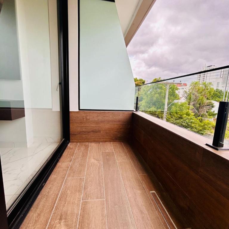 Smart apartment with pool and views of SCZ Equipetrol - One-Bedroom Apartment - 19