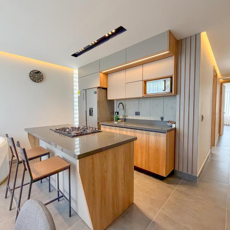Cielo Verde 201-Luxury Apartment 3 Min from Airport JMC - Apartamento de 2 dormitorios con vistas a la montaña - 12