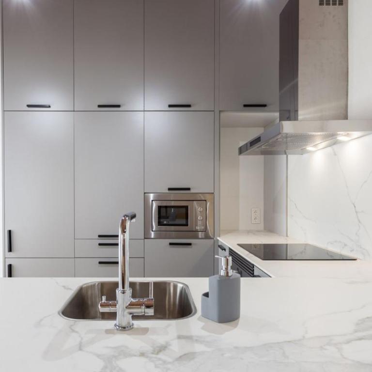 Modern and unique in the heart of alicante - Two-Bedroom Apartment - 20