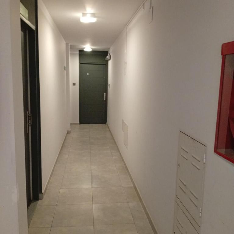 Un hermoso departamento con vista a la ciudad ubicado en calle arenales 1233-centro - One-Bedroom Apartment - 6