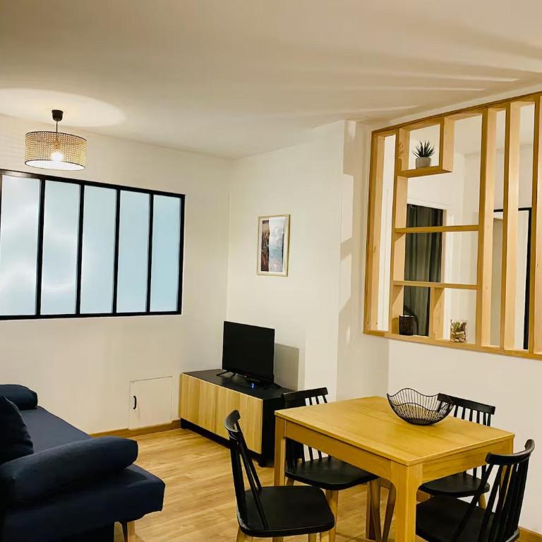 L'Écrin - 2 Bedrooms - Large free parking & Close to Tram - Appartement 2 Chambres - 10
