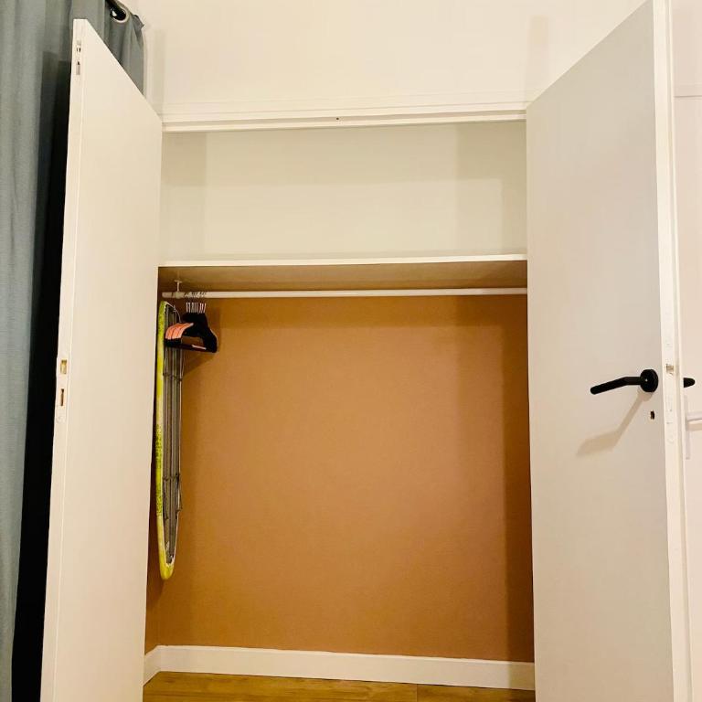 L'Écrin - 2 Bedrooms - Large free parking & Close to Tram - Appartement 2 Chambres - 32