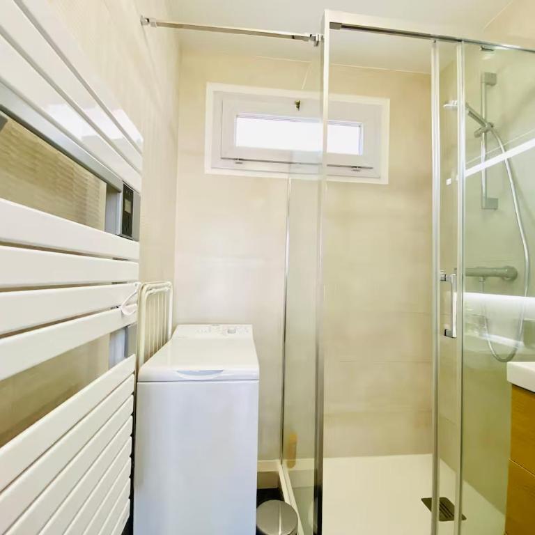 L'Écrin - 2 Bedrooms - Large free parking & Close to Tram - Appartement 2 Chambres - 55