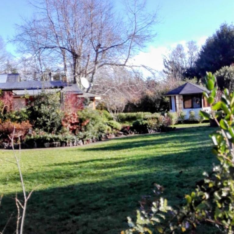 Cabaña Familiar con Jacuzzi Pétalos VillarricaTranquilidad a Minutos del Lago - Casa de 3 dormitorios - 58