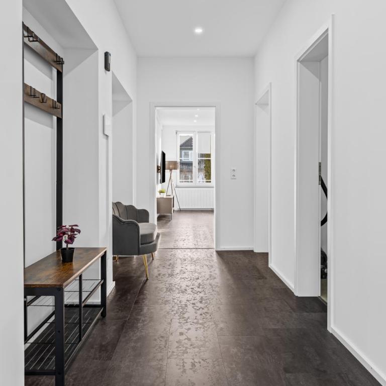 Illler Homes Memmingen Moderne Fewos für bis zu 7 Pers mit Küche & Parkplätzen, teilweise mit Terrasse - Apartment mit 2 Schlafzimmern - 22